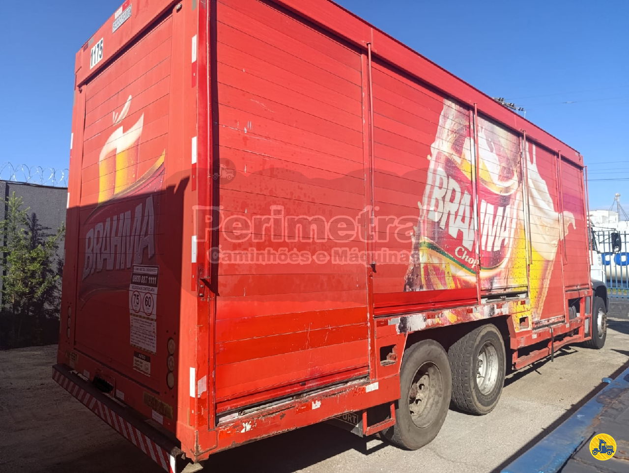 CARROCERIA SOBRE CHASSI  TRUCK BAU BEBIDAS Perimetral Caminhões APARECIDA DE GOIANIA GOIAS GO